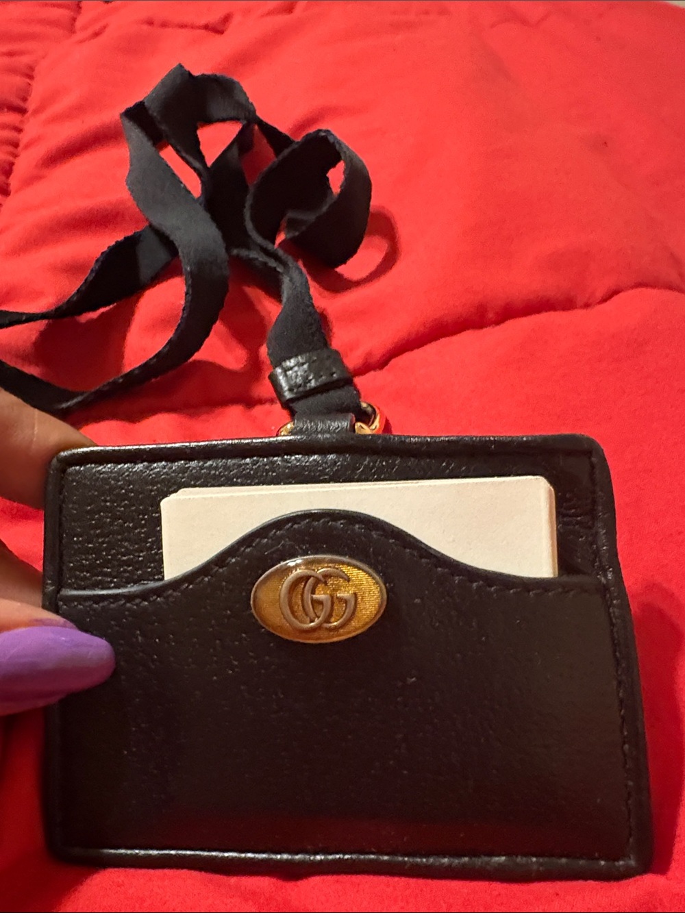 Gucci Black Leather Card Holder with Gold GG Emblem l